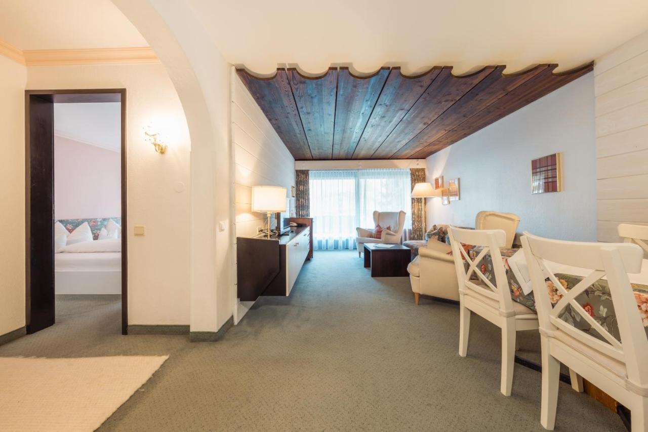 Apartment Hotel Pfeifer Gaschurn Exteriör bild
